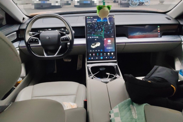 哪吒汽车 哪吒S 2022款 增程版 1160km 后驱中版中控内饰12