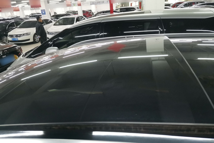 英菲尼迪QX50 2018款 2.0T 两驱时尚版局部细节57