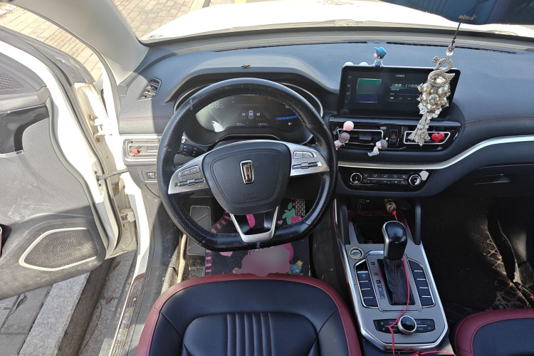 奔腾T33 2019款 1.6L 自动豪华型 国VI中控内饰13