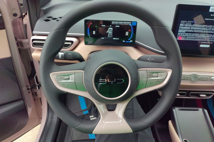 比亚迪 海鸥 2025款 305km 活力版中控内饰13