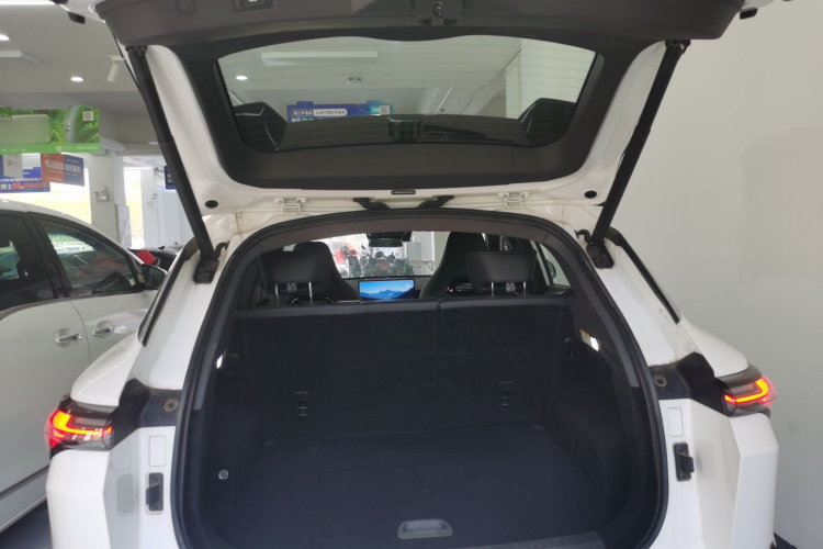 捷途山海L6 2024款 1.5TD DHT MAX机舱底盘23