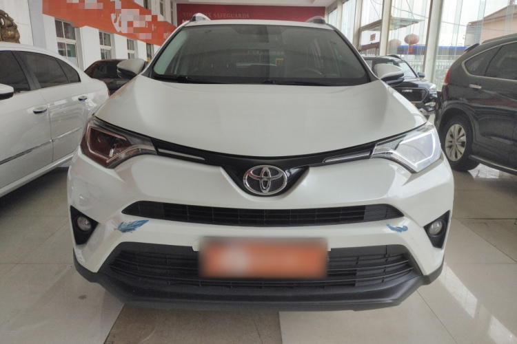 丰田 RAV4荣放 2019款 2.0L CVT两驱先锋版 国V车身外观2