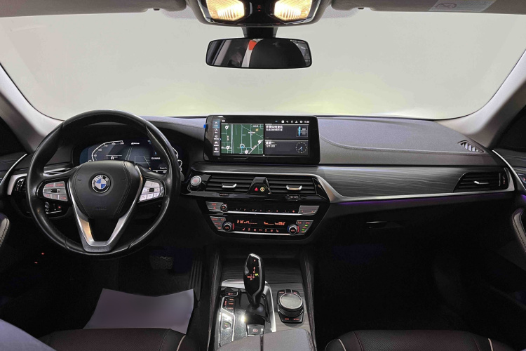 宝马5系新能源 2021款 改款 535Le 豪华套装中控内饰7001