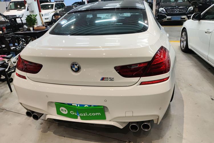 宝马M6 2013款 M6 Gran Coupe车身外观6