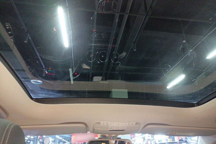 奔驰C级 2018款 C 200 L 运动版局部细节22