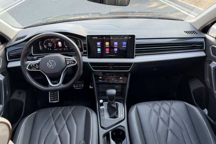 大众 途观L 2022款 330TSI 自动两驱R-Line越享版中控内饰7003