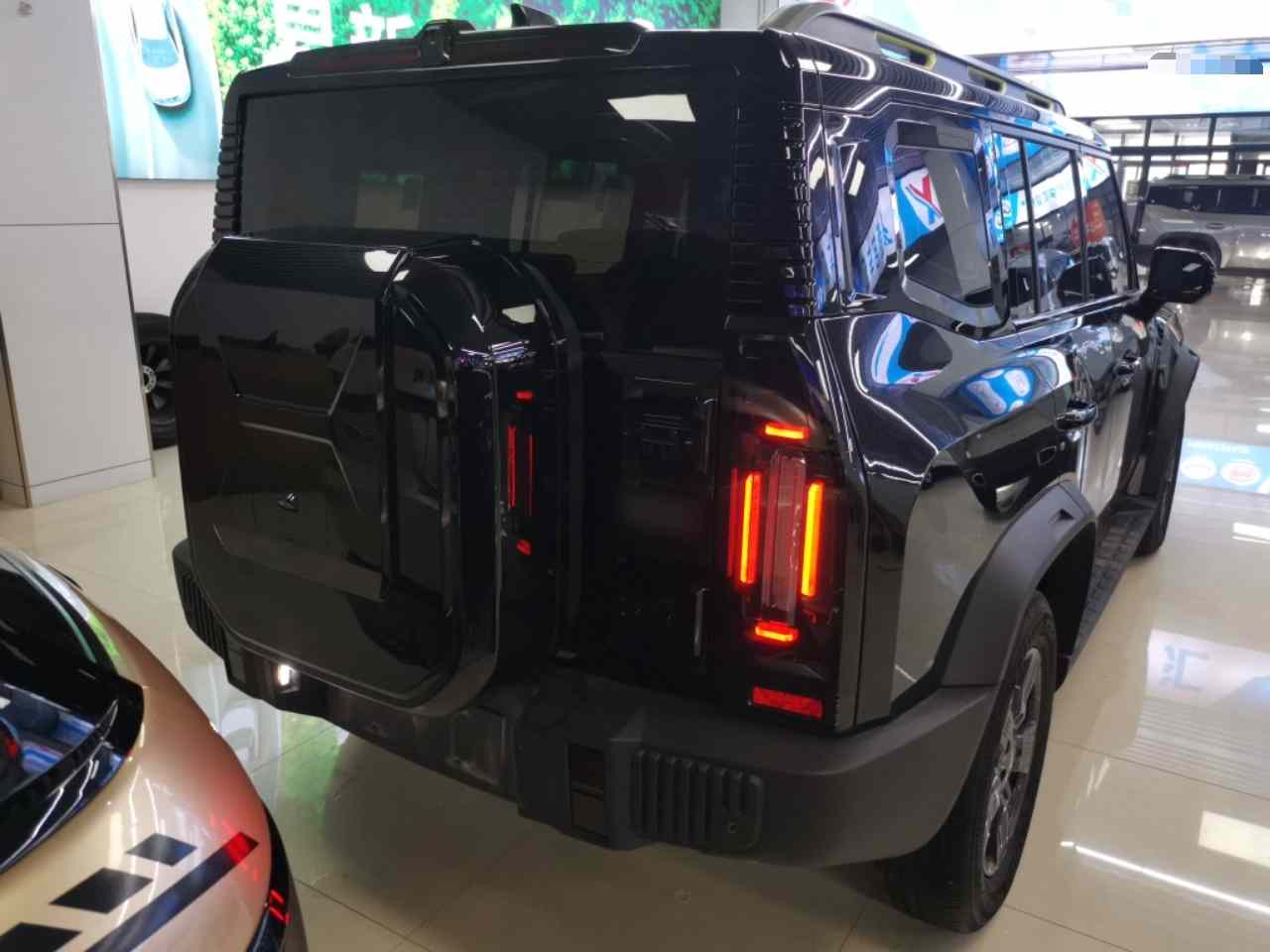 捷途旅行者 2023款 1.5T 两驱发现PRO(4)