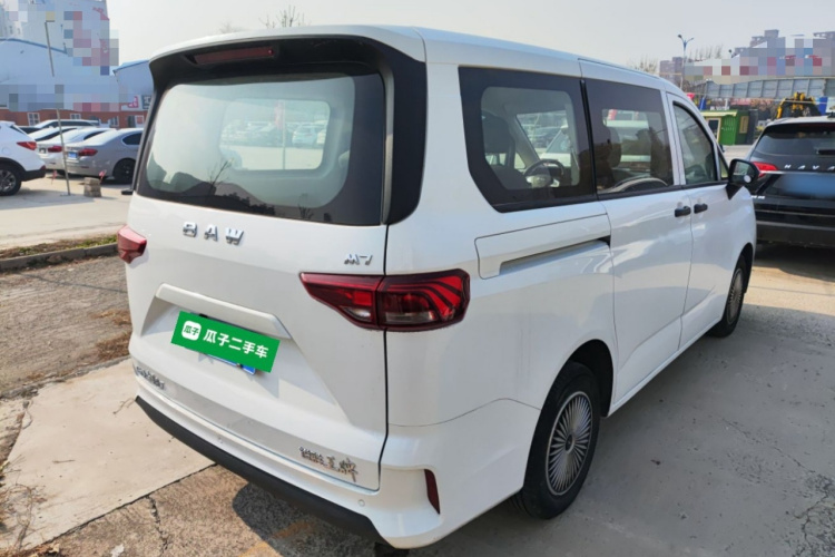 BAW北汽制造 锐胜王牌M7 2023款 1.6L 标轴创富型 7座车身外观7