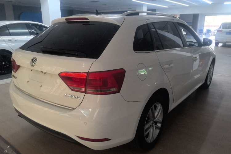 大众 朗行 2015款 1.6L 自动舒适版车身外观7