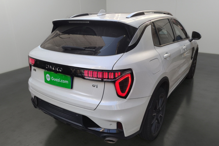 领克01 2021款 2.0TD 两驱型Pro车身外观7