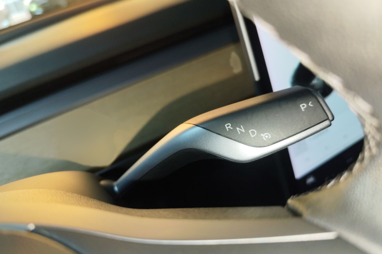 特斯拉 Model Y 2021款 长续航全轮驱动版 3D7局部细节18