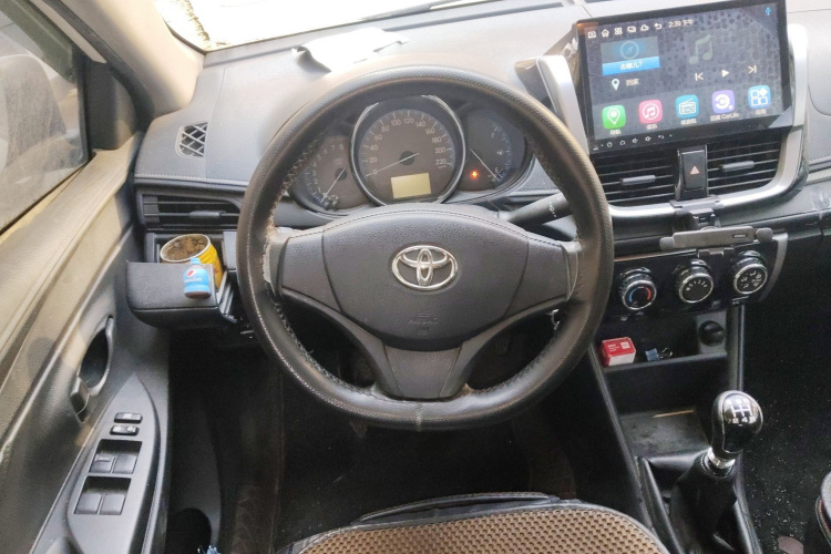 丰田 威驰 2017款 1.3L 手动锐行版中控内饰13