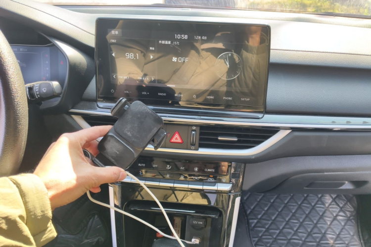 起亚K3 2021款 改款 1.5L CVT时尚版局部细节16