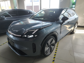 领克08 EM-P 2025款 220km 四驱性能Halo