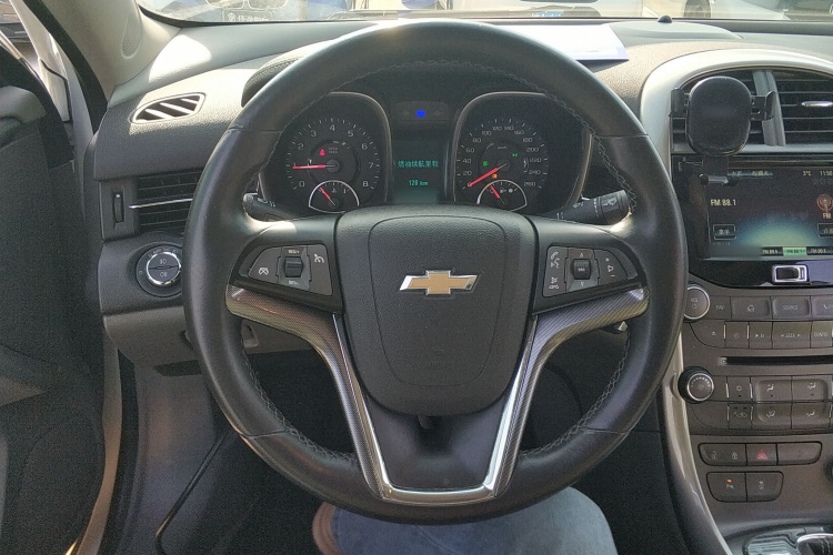 雪佛兰 迈锐宝 2013款 2.4L 自动豪华版中控内饰13