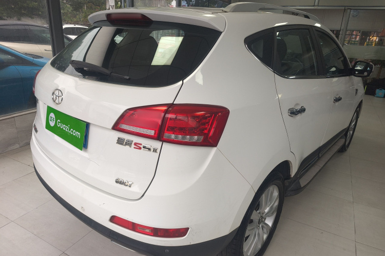 江汽集团 瑞风S5 2015款 1.5T 自动精英型车身外观7