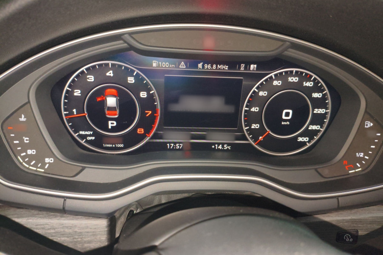 奥迪A4L 2017款 45 TFSI quattro 风尚型局部细节14