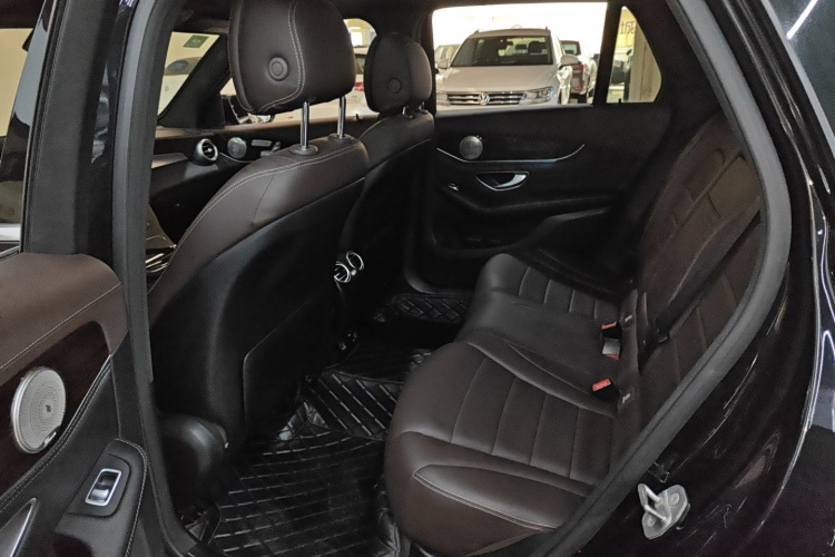 奔驰GLC 2019款 改款 GLC 260 L 4MATIC 豪华型中控内饰21