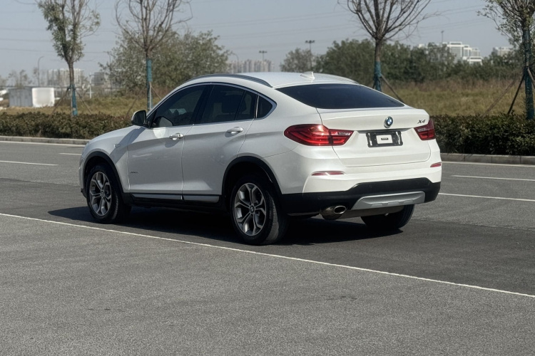 宝马X4 2014款 xDrive20i X设计套装车身外观6006