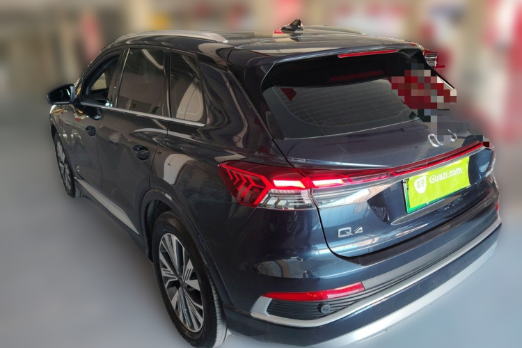 奥迪Q4 e-tron 2024款 40 e-tron 创行版车身外观5