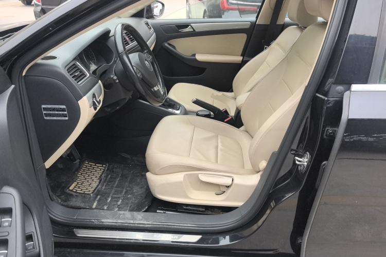 大众 速腾 2014款 改款 1.4TSI 自动豪华型中控内饰19