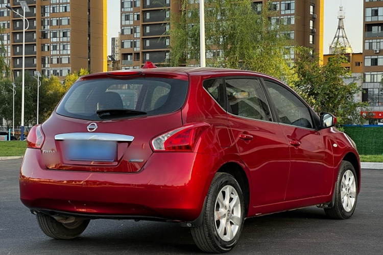 日产 骐达TIIDA 2014款 1.6L CVT舒适型车身外观6005