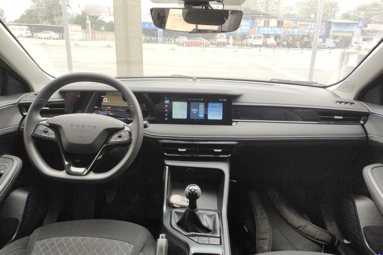 荣威i5 2023款 1.5L 手动舒享版中控内饰7002