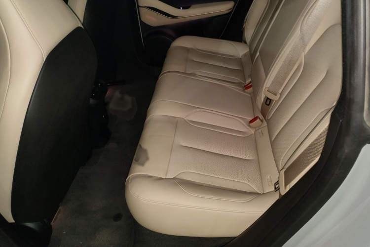 蔚来ET5T 2023款 75kWh Touring中控内饰7004