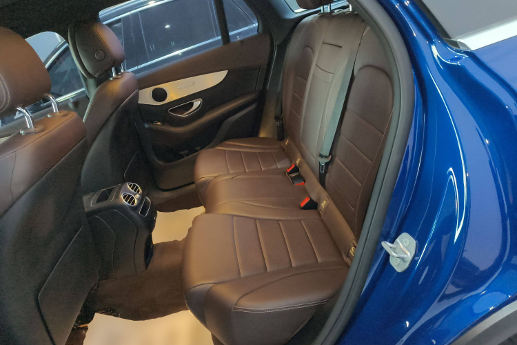 奔驰GLC 2021款 GLC 260 L 4MATIC 动感型中控内饰21