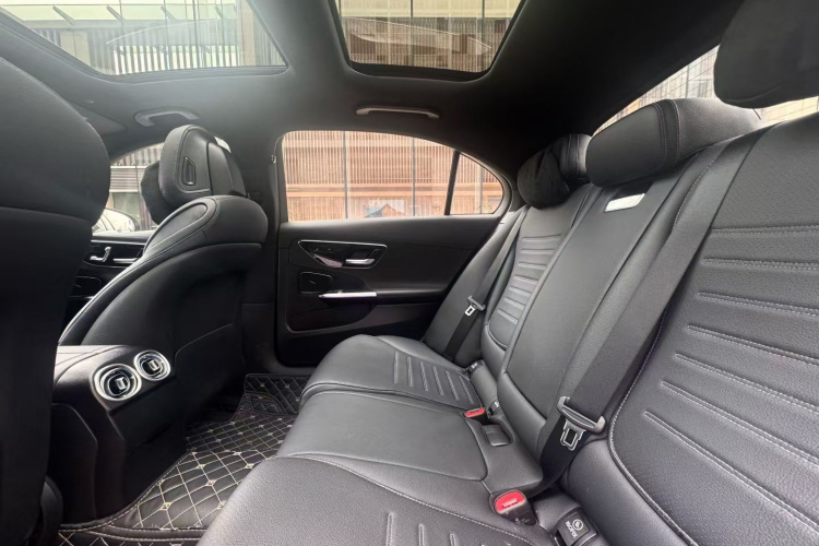 奔驰C级 2024款 改款 C 260 L 运动版中控内饰21