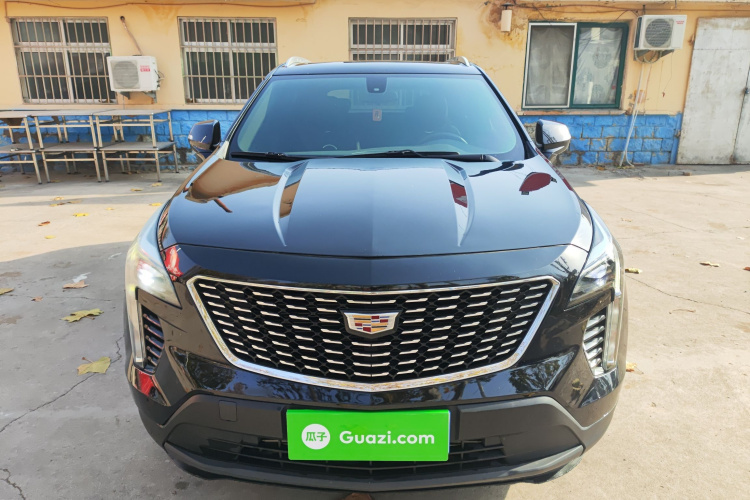 凯迪拉克XT4 2022款 28T 两驱风尚型车身外观2