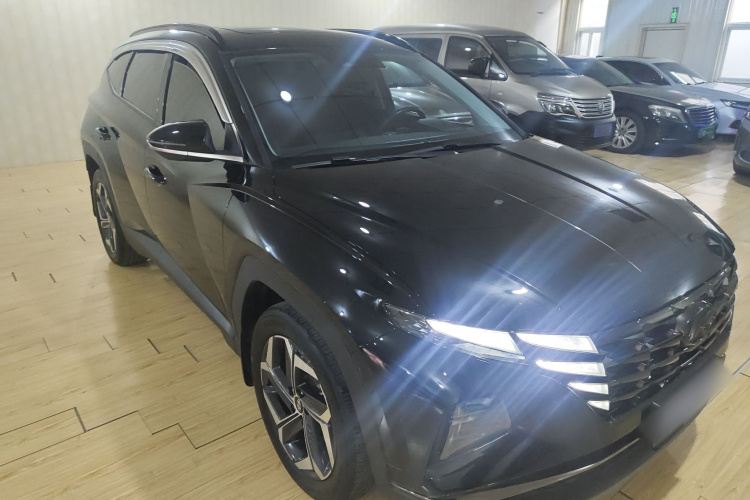 现代 2023款 途胜L 1.5T 自动两驱DLX豪华版车身外观3