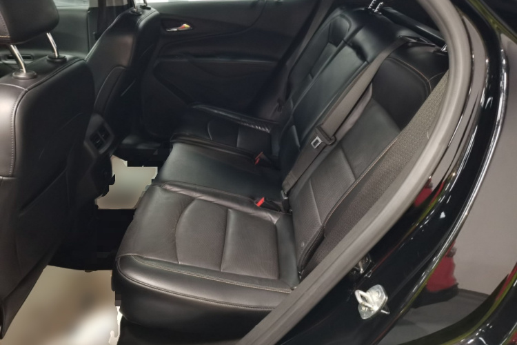 雪佛兰 探界者 2018款 RS 550T 自动四驱捍界版中控内饰21