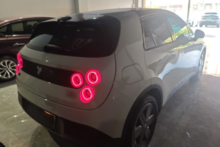 firefly萤火虫 2025款 自在版车身外观6005