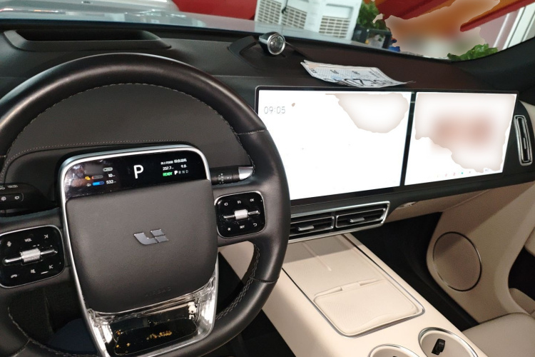 理想汽车 理想L9 2023款 Pro中控内饰12