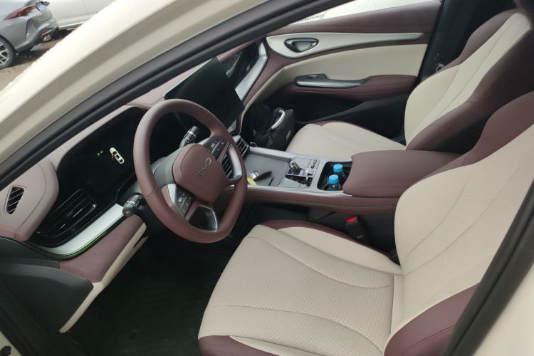 比亚迪 海豹07 DM-i 2025款 智驾版 DM-i 1.5L 125km 尊贵型局部细节19