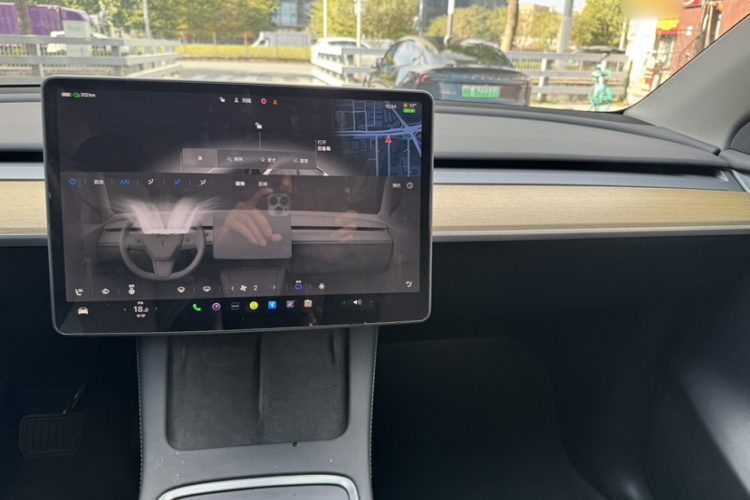 特斯拉 Model Y 2022款 改款 后轮驱动版局部细节16