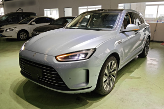 鸿蒙智行 问界M5 2023款 增程四驱智驾版