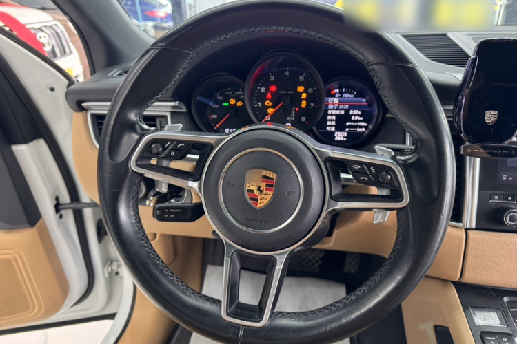 保时捷 2017款  Macan 2.0T中控内饰7010