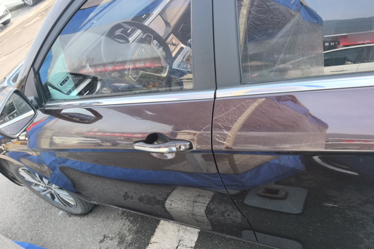 吉利汽车 帝豪 2018款 1.5L 手动向上互联版车身外观4