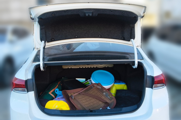 别克 英朗 2021款 改款 典范 1.5L 自动精英型中控内饰23