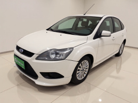 福特 福克斯 2013款 两厢经典 1.8L 自动时尚型