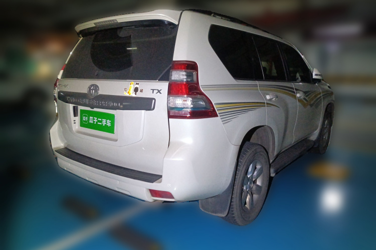 丰田 普拉多 2016款 2.7L 自动豪华版车身外观7