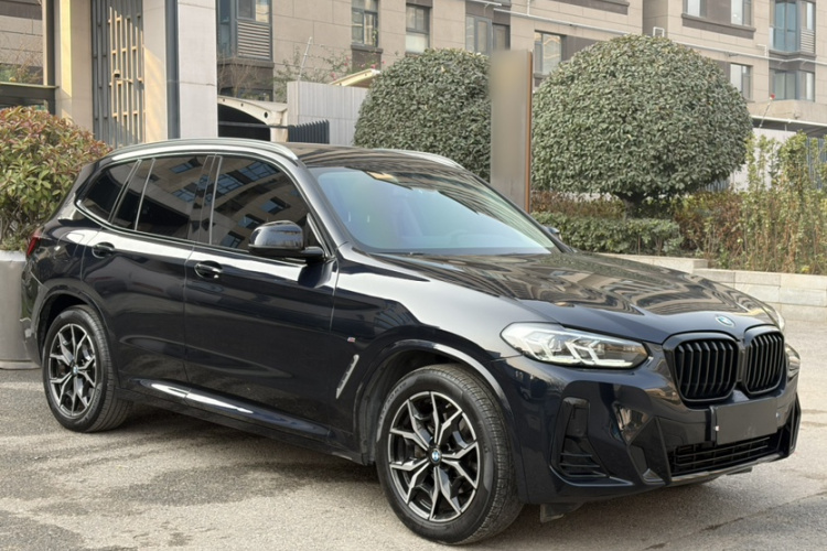 宝马X3 2022款 改款 xDrive25i M运动套装车身外观6001