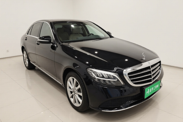 奔驰C级 2019款 C 260 L车身外观3