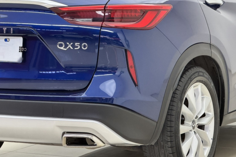 英菲尼迪QX50 2018款 2.0T 四驱菁英版车身外观6008