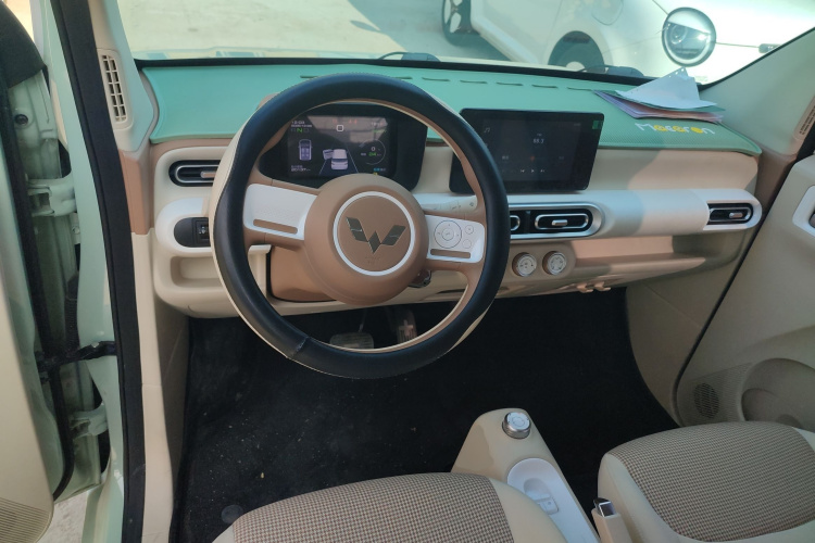 五菱汽车 宏光MINIEV 2024款 第三代 170km中控内饰12