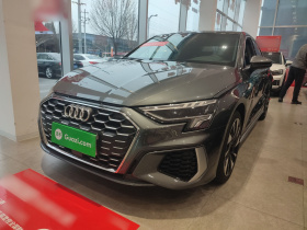 奥迪A3 2024款 A3L Limousine 35 TFSI 时尚运动型