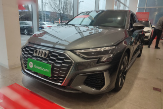 奥迪A3 2024款 A3L Limousine 35 TFSI 时尚运动型