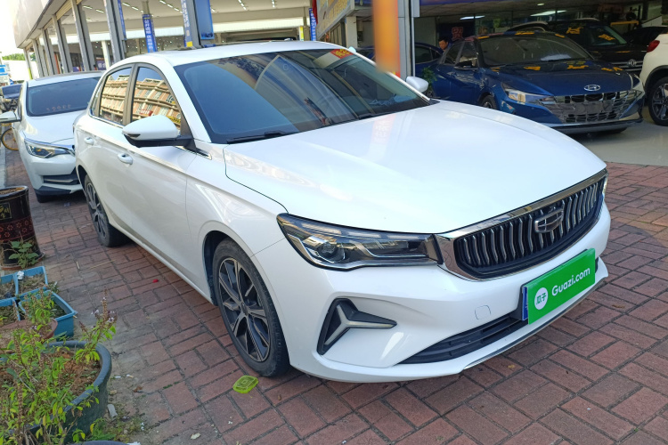 吉利汽车 帝豪 2022款 第4代 1.5L CVT尊贵型车身外观3